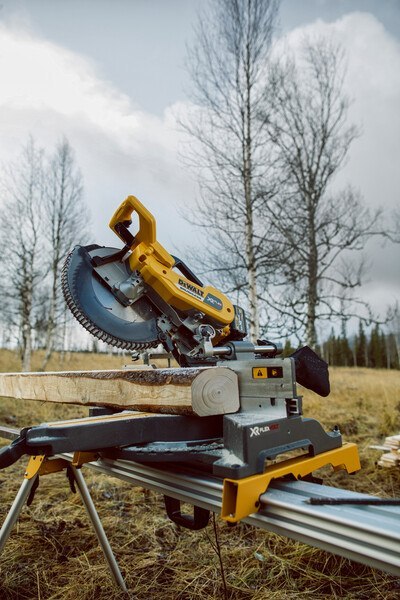 PILARKA UKOSOWA, UKOŚNICA AKUM. 2*54V XR 305MM 2*6.0AH PILARKA UKOSOWA, UKOŚNICA AKUM. 2*54V XR 305MM 2*6.0AH