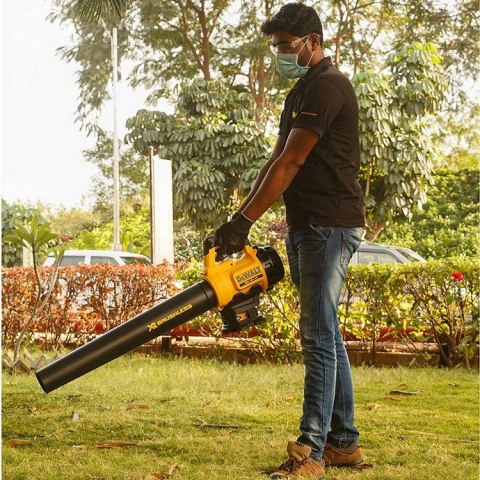 DMUCHAWA AKUMULATOROWA 18V XR 1*5.0AH DMUCHAWA AKUMULATOROWA 18V XR 1*5.0AH