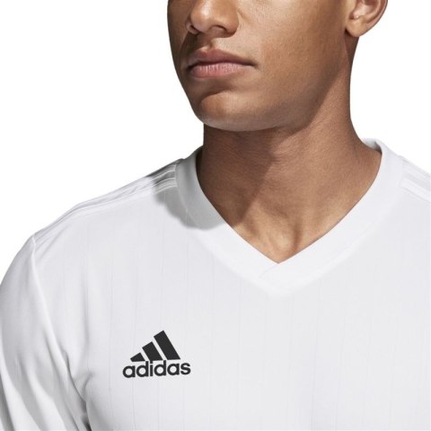 Koszulka piłkarska adidas Tabela 18 Junior CE8938 Koszulka piłkarska adidas Tabela 18 Junior CE8938