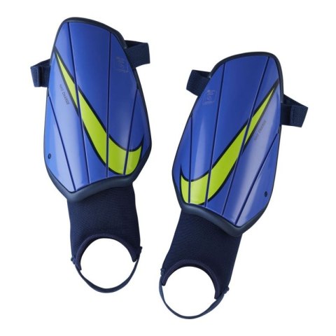 Ochraniacze piłkarskie Nike Charge SP2164-500 Ochraniacze piłkarskie Nike Charge SP2164-500