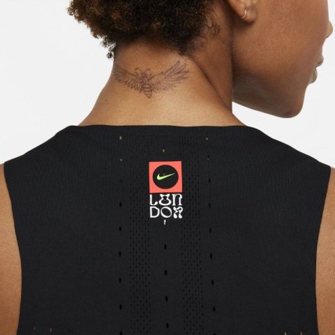Koszulka Nike Dri-FIT ADV AeroSwift London W DJ6580-010