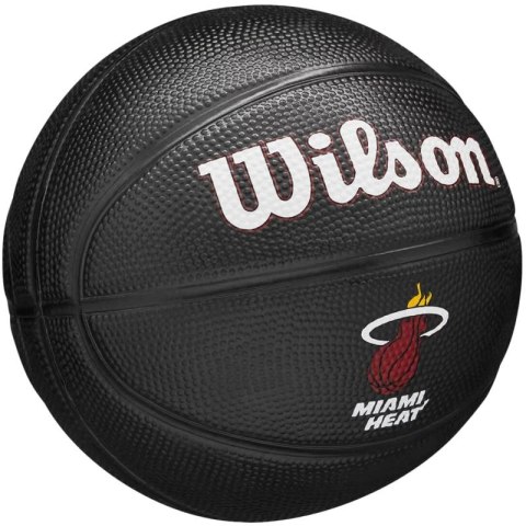 Piłka do koszykówki Wilson Team Tribute Miami Heat Mini Ball Jr WZ4017607XB Piłka do koszykówki Wilson Team Tribute Miami Heat Mini Ball Jr WZ4017607XB
