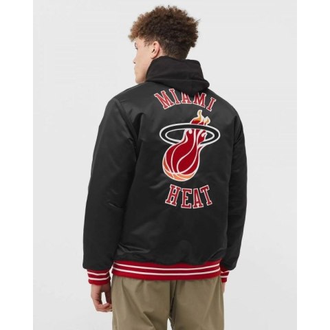 Kurtka Mitchell & Ness NBA Heavyweight Satin Jacket Miami Heat M OJBF3413-MHEYYPPPBLCK Kurtka Mitchell & Ness NBA Heavyweight Satin Jacket Miami Heat M OJBF3413-MHEYYPPPBLCK