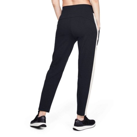 SPODNIE DRESOWE DAMSKIE UNDER ARMOUR FAVORITE LOOSE TAPERED PANT 1348556-001 SPODNIE DRESOWE DAMSKIE UNDER ARMOUR FAVORITE LOOSE TAPERED PANT 1348556-001