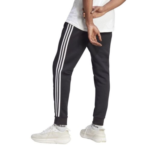 Spodnie adidas Essentials Fleece 3-Stripes Tapered Cuff M IB4030 Spodnie adidas Essentials Fleece 3-Stripes Tapered Cuff M IB4030
