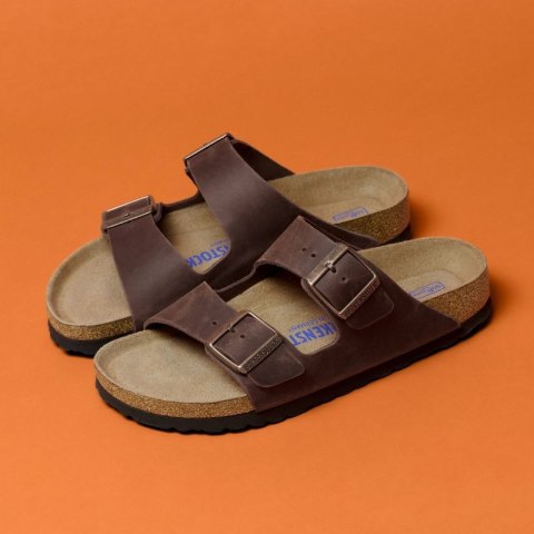 Klapki damskie Birkenstock Arizona Soft Footbed Oiled Leather Habana narrow wąskie (0452763)