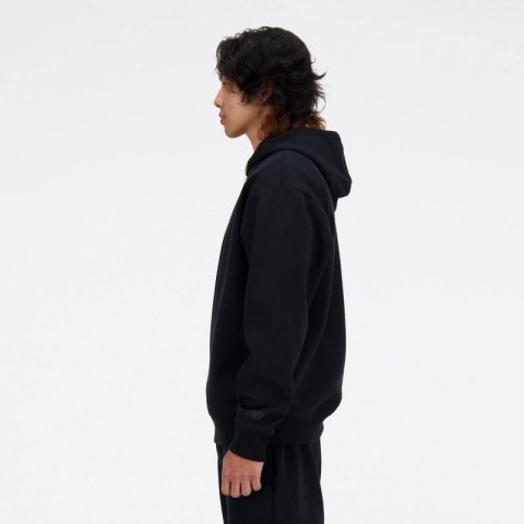 Bluza New Balance z kapturem Ssifted Graphic Hoodie M MT41571BK Bluza New Balance z kapturem Ssifted Graphic Hoodie M MT41571BK