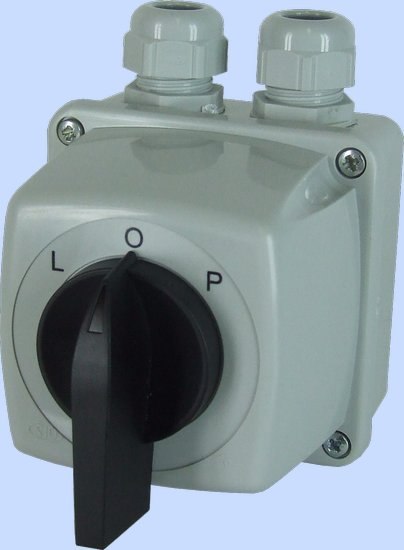 ŁĄCZNIK KRZYWKOWY L-0-P 3P 16A IP44 ŁUK E16-43 W OBUDOWIE ŁĄCZNIK KRZYWKOWY L-0-P 3P 16A IP44 ŁUK E16-43 W OBUDOWIE