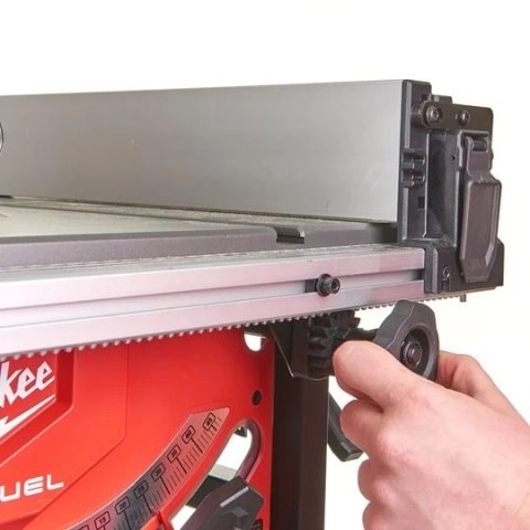 PILARKA STOŁOWA M18 ONE-KEY M18FTS210-121B PILARKA STOŁOWA M18 ONE-KEY M18FTS210-121B