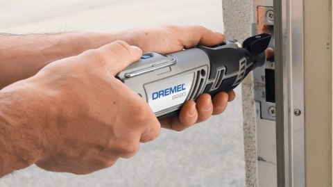 NARZĘDZIE WIELOFUNKCYJNE DREMEL 8220-1/5 KIT 12V 2.0AH LI NARZĘDZIE WIELOFUNKCYJNE DREMEL 8220-1/5 KIT 12V 2.0AH LI
