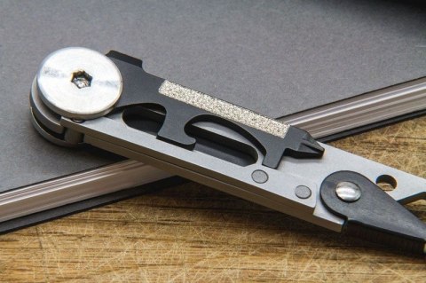 NÓZ WIELOFUNKCYJNY TRUE UTILITY ZESTAW MINIMALIST, 7W1 NÓZ WIELOFUNKCYJNY TRUE UTILITY ZESTAW MINIMALIST, 7W1